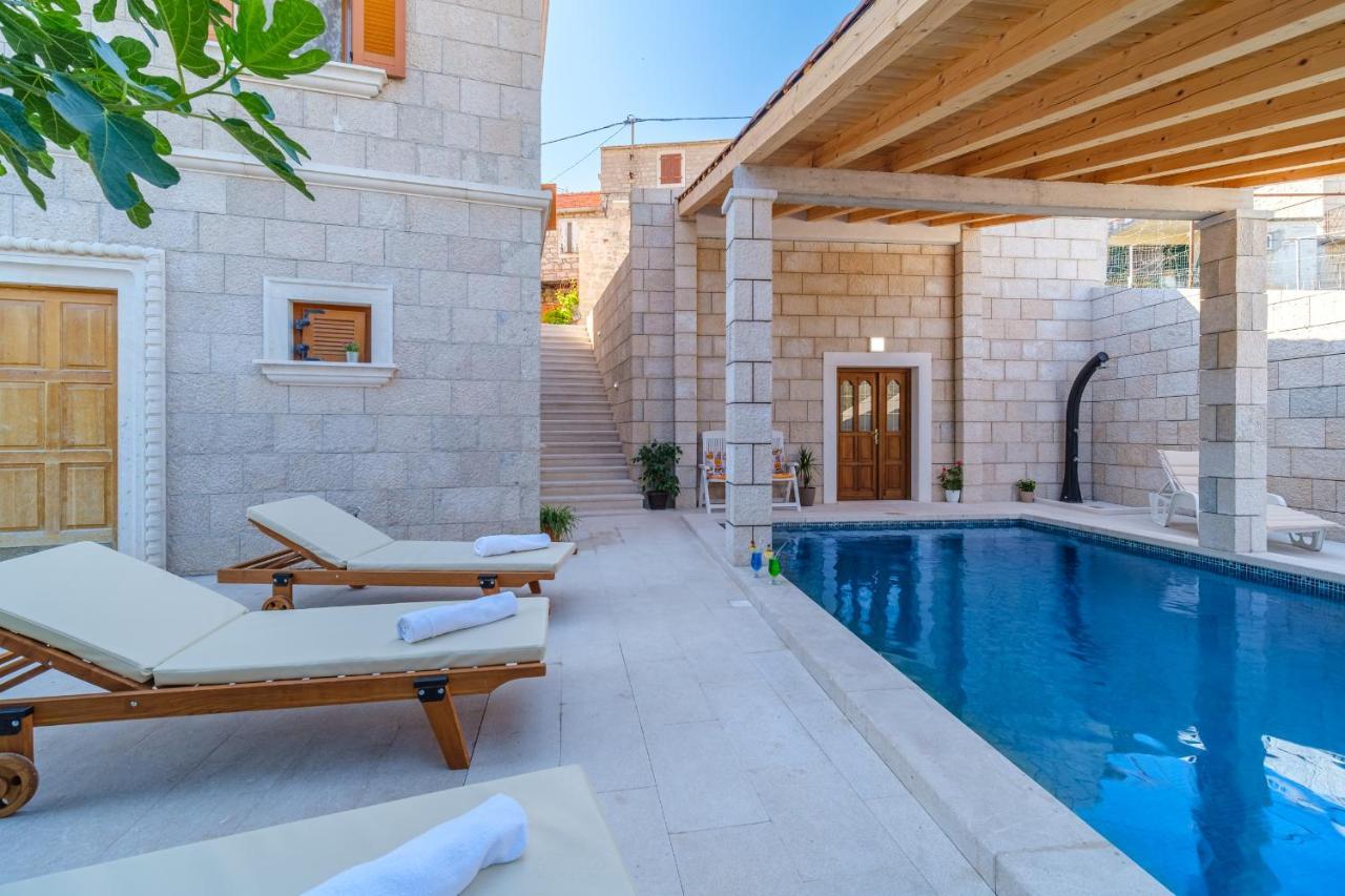 Luxury Stone Villa Nevija 2022 Private Villa 米欧纳 外观 照片