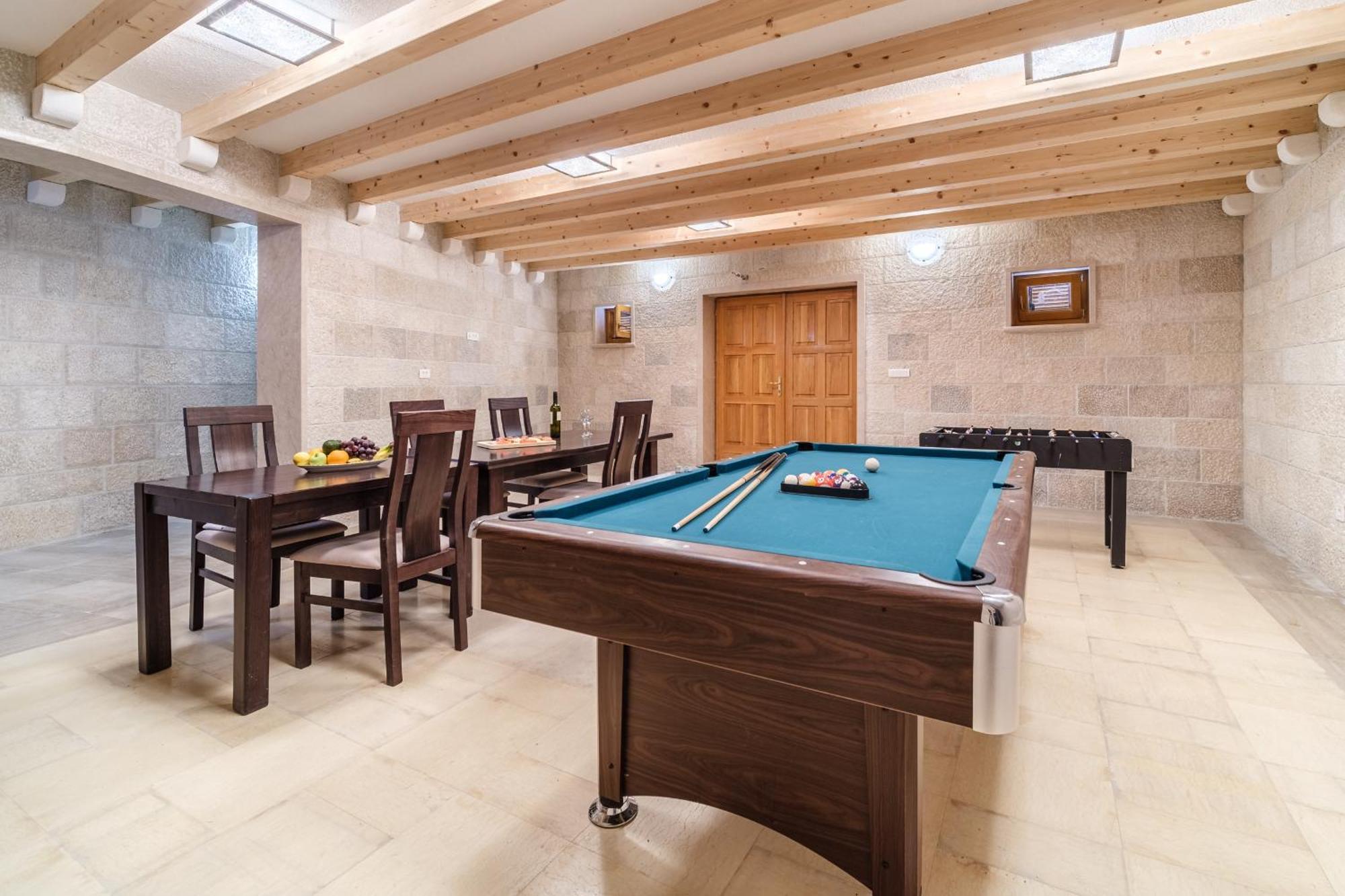 Luxury Stone Villa Nevija 2022 Private Villa 米欧纳 外观 照片