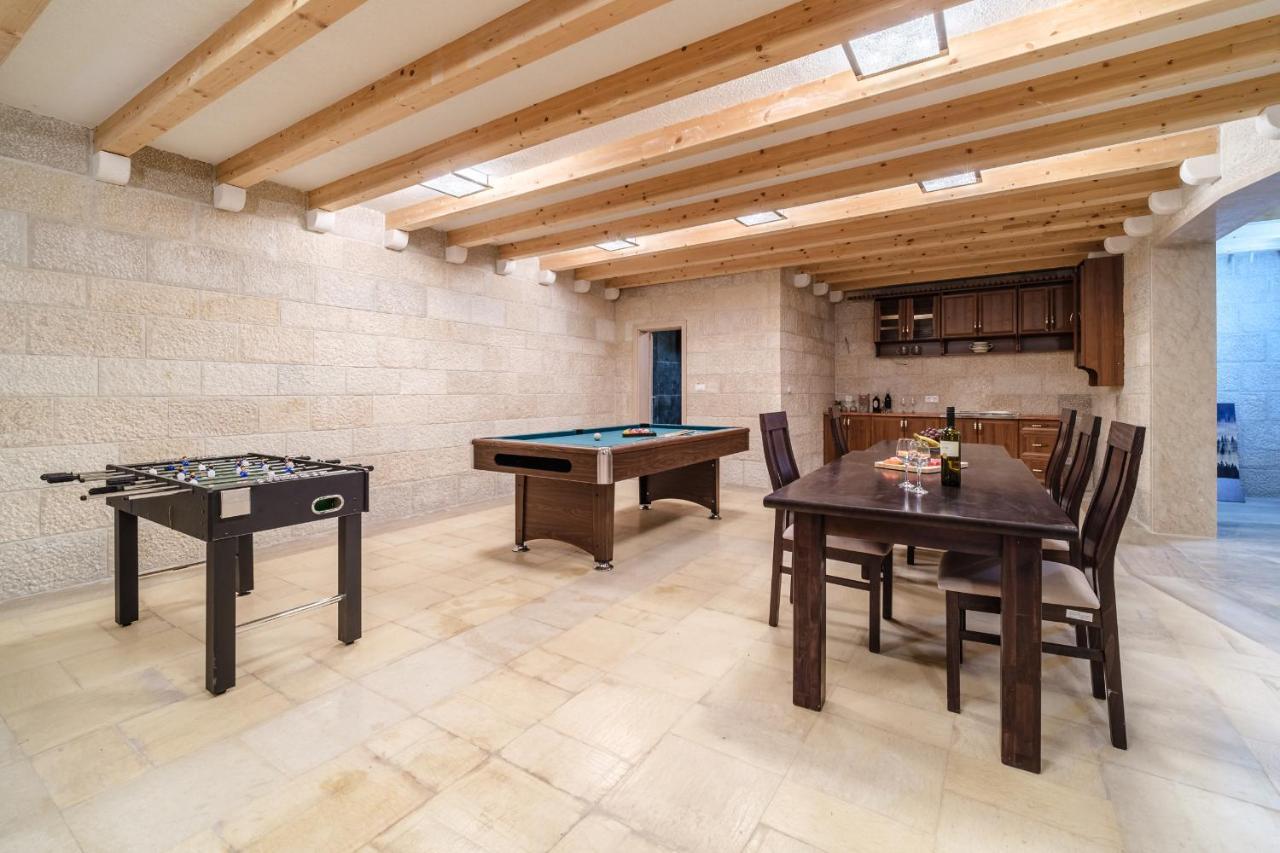 Luxury Stone Villa Nevija 2022 Private Villa 米欧纳 外观 照片